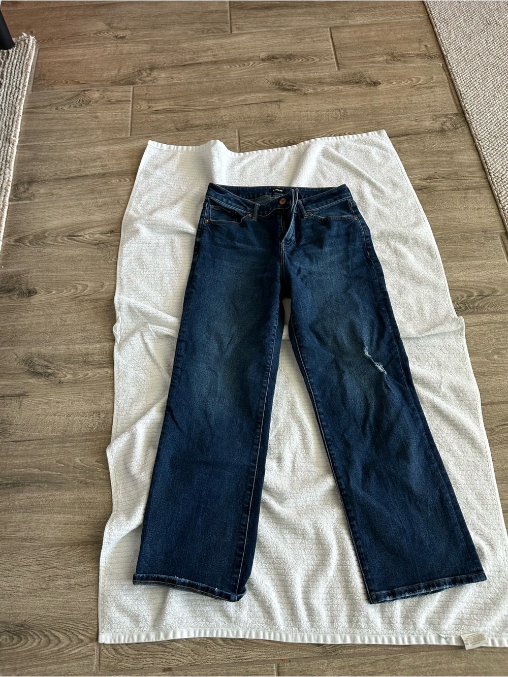 Express ’90s Ankle Boot Mid Rise Jeans – Size 2R